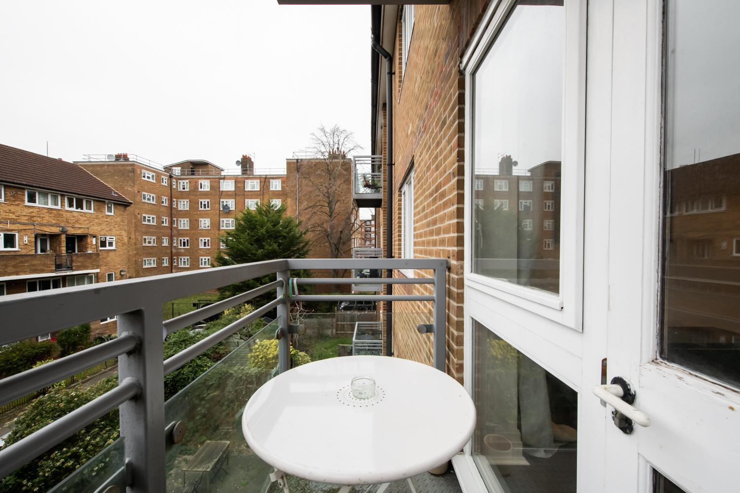 2 Bedroom Flat In Shoreditch * London